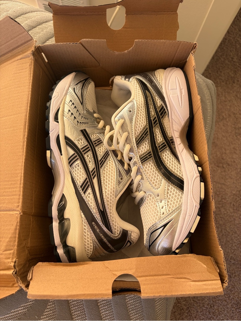 Men’s asics gel kayano 14 size 9.5